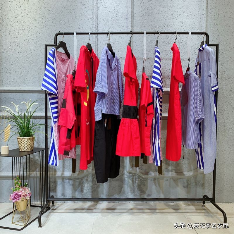 想开女装店在哪进货,想开女装实体店怎么在线上找货源