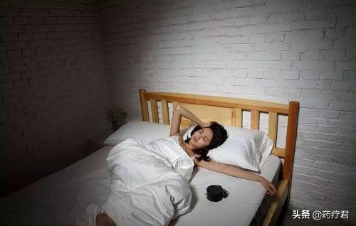 总是失眠睡得不稳容易醒看什么科,经常睡不着失眠需要找心理医生吗