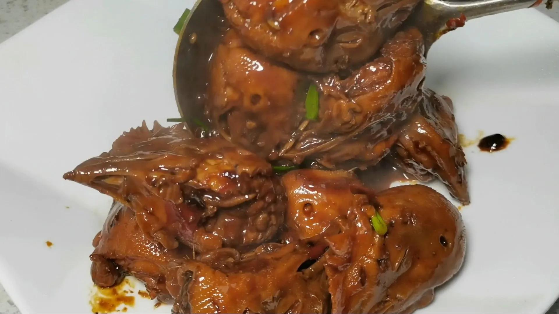 正宗红烧鸡头开袋即食,8元一斤炸鸡头