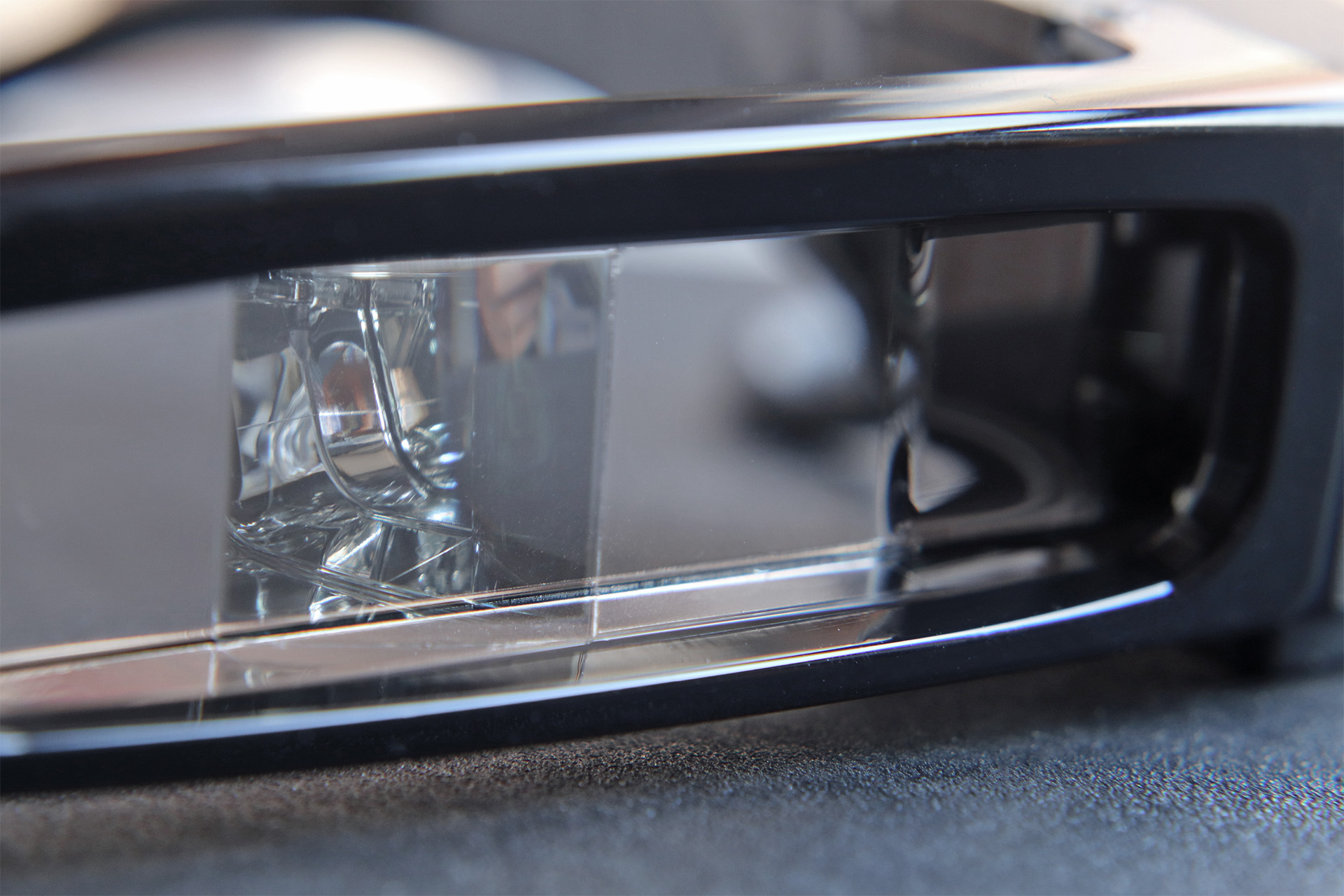 忘掉GoogleGlass,看这边｜EpsonMOVERIOBT-30C智能眼镜体验