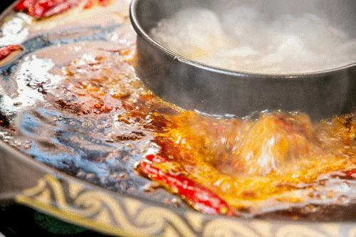 自助毛肚火锅不限量套路,天天排队的火锅