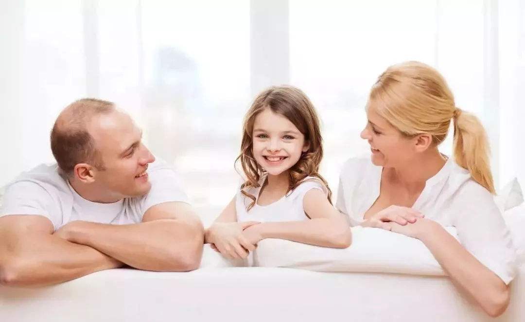 当孩子问你有钱吗可以这样回答,孩子问咱家有钱吗如何应对