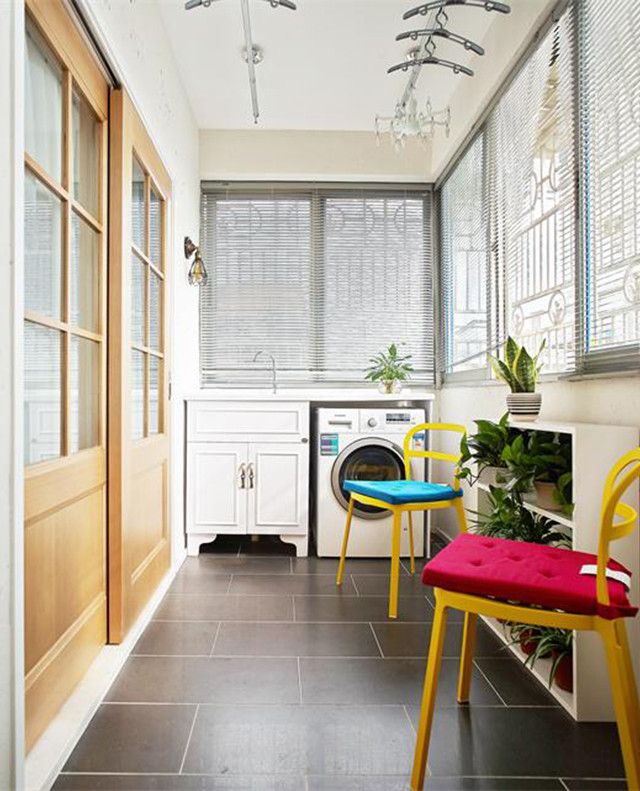 露天阳台如何改造成洗衣房,卧室阳台改洗衣房最佳方案