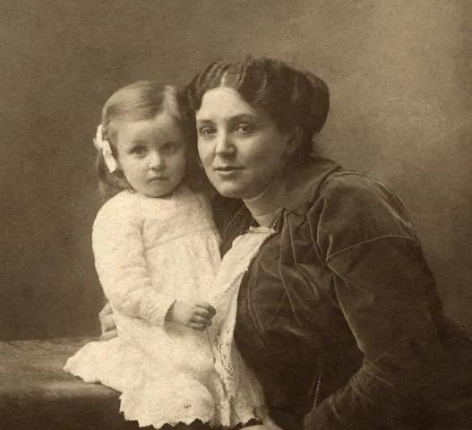 小布尔乔亚女性主义 (小布尔乔亚审美)