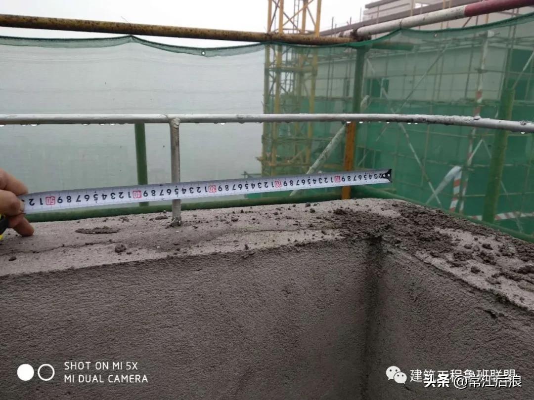 屋面避雷带转角做法示意图,屋面避雷带怎么做才规范