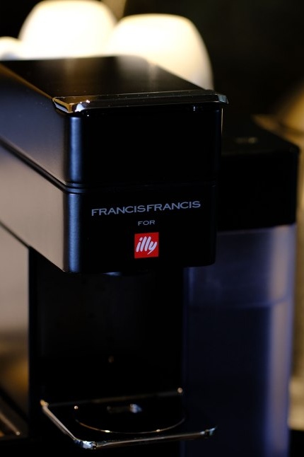 骞垮窞鍥涘閰掑簵浜戠,骞垮窞浜戠鍥涘閰掑簵