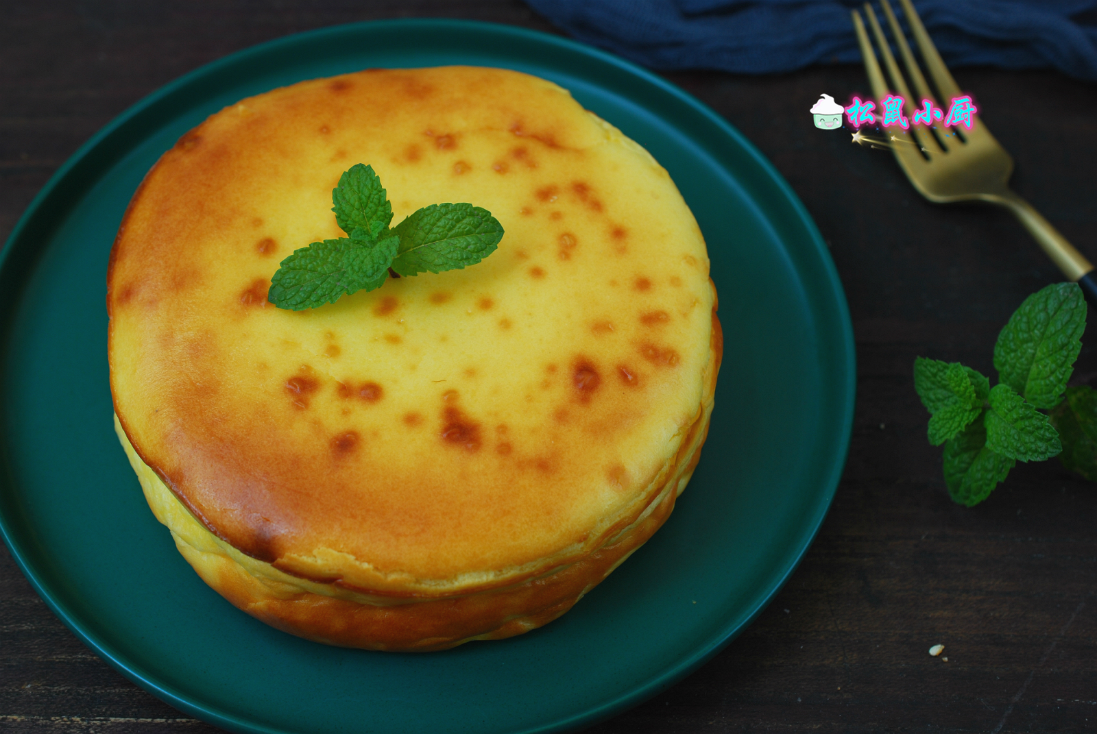 简单粗暴，搅一搅就烤，外表粗犷内里细腻，怪不得会爆红网络