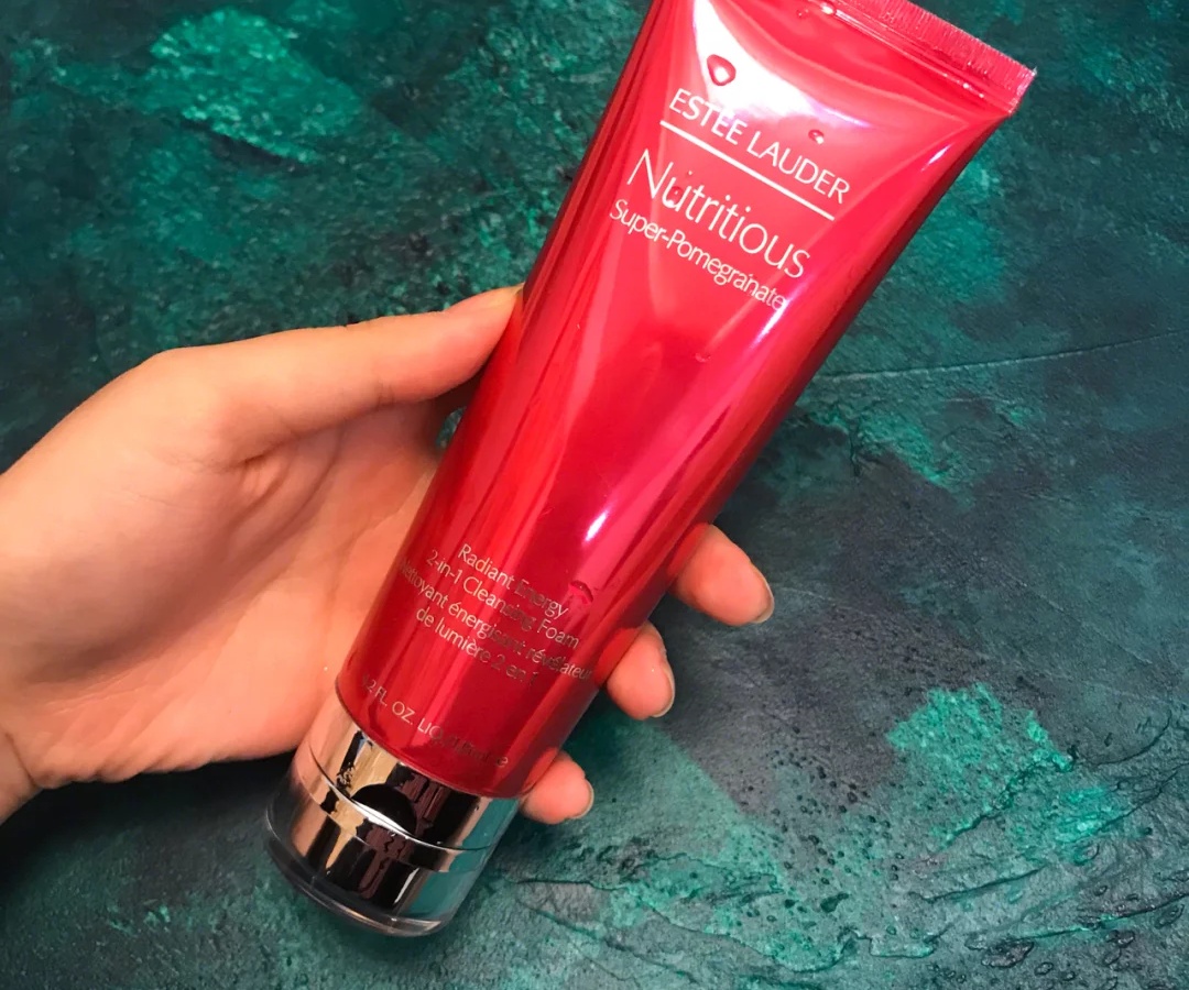 雅诗兰黛油皮粉底液推荐,雅诗兰黛平价粉底液