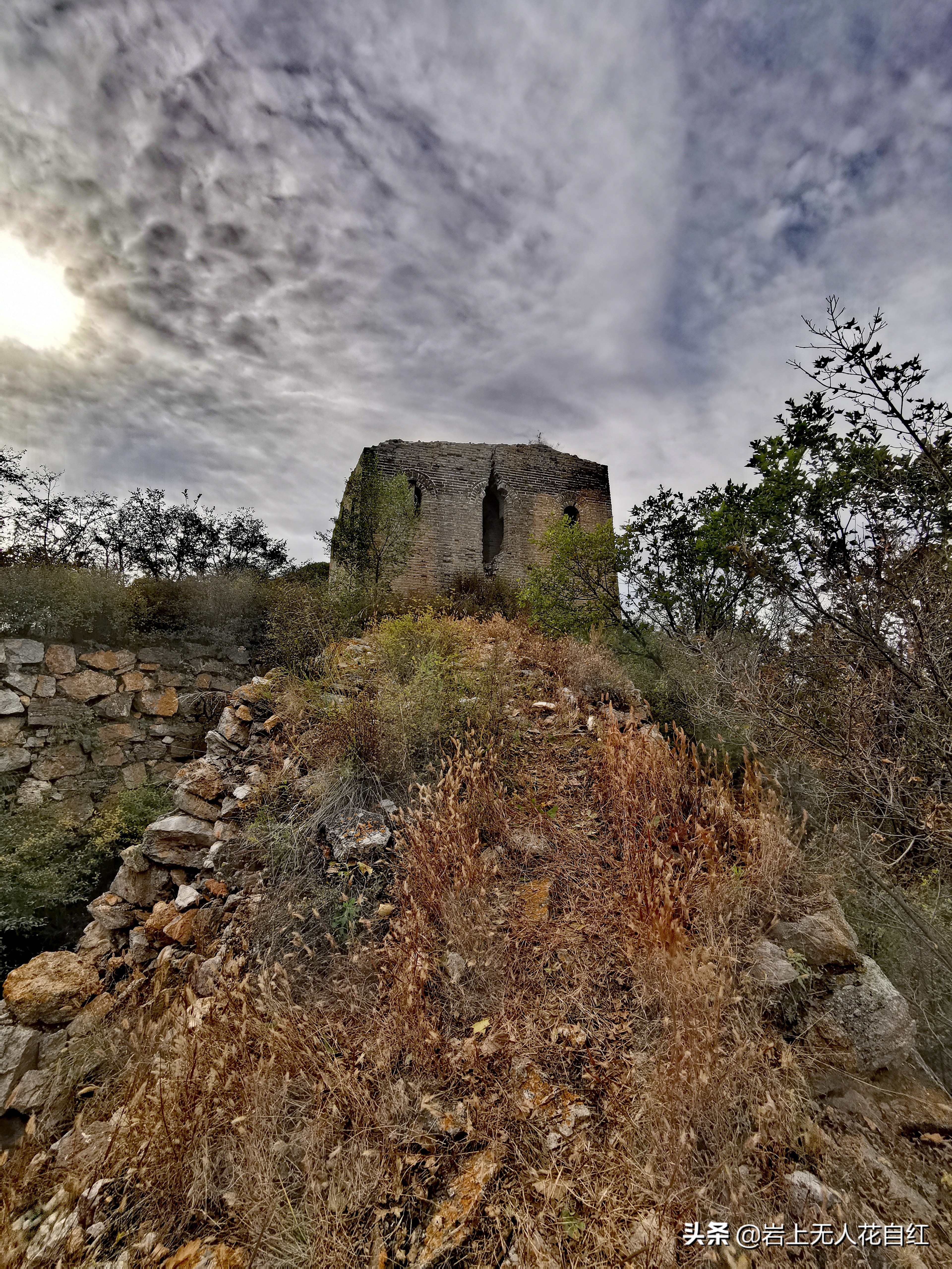 司马台东段长城之5：五道梁、倒班岭口之菱形楼、白头楼、水门洞