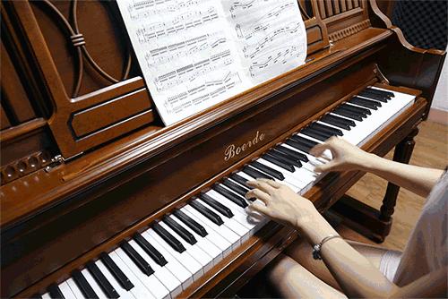 为什么有人觉得学吉他拿不出手,为什么说10岁以下不建议学吉他