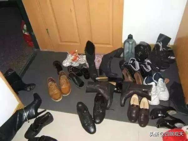 “进门脱鞋”习俗是如何产生、发展、消失以及重现的呢？