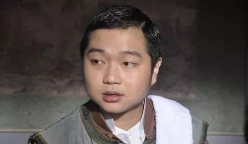 八两金评论周星驰视频原版,八两金周星驰的评价