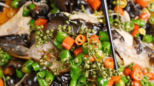 美食推荐必吃烤鱼,吃烤鱼哪里的烤鱼最好吃