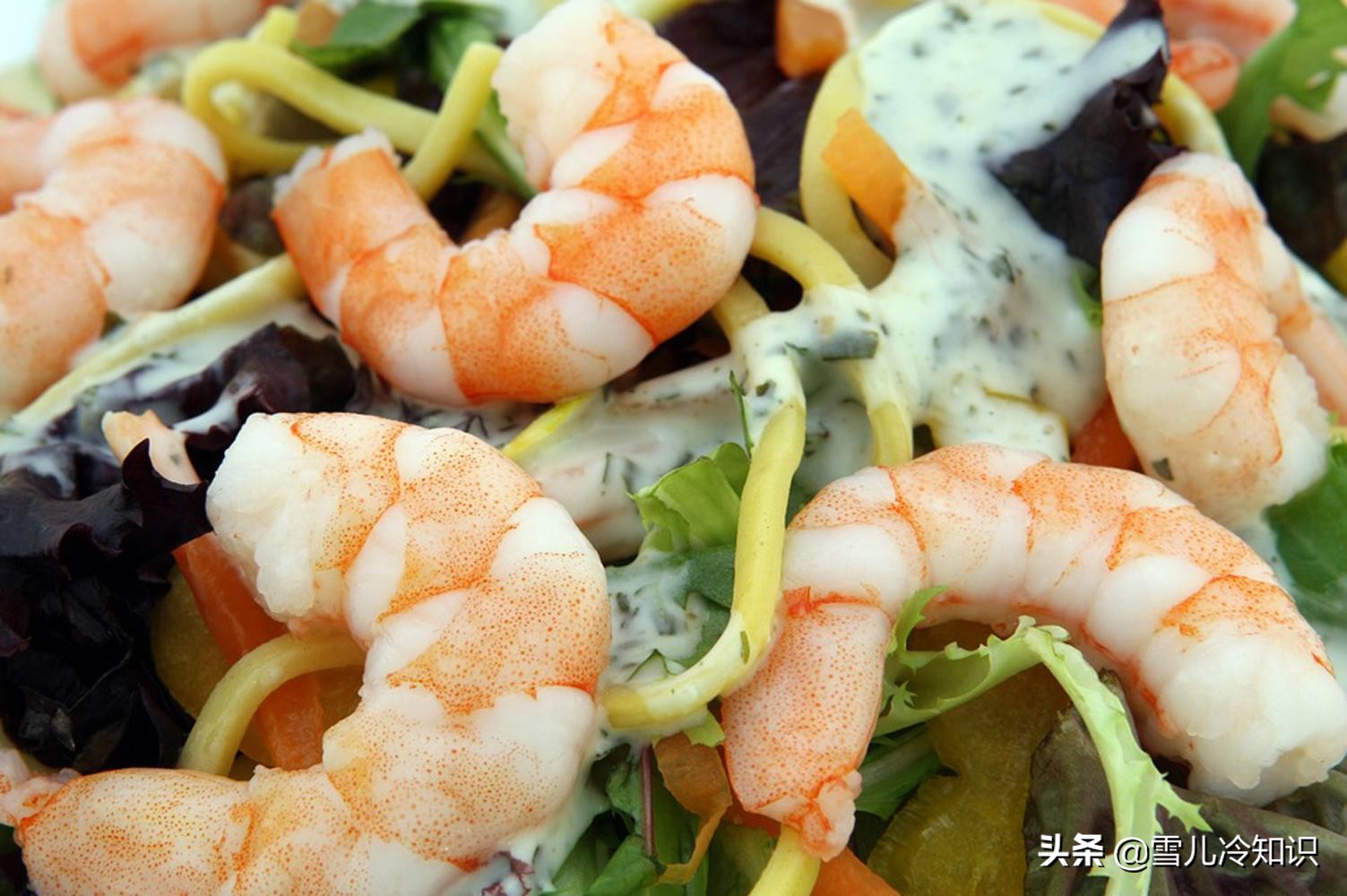 虾和维生素c为什么可以生成砒霜,维生素c和虾要间隔多久能吃