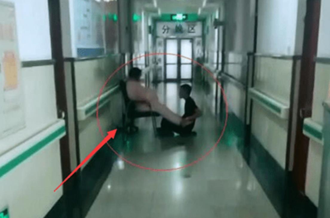 老婆开宫口的时候应该做些什么,妻子临产丈夫这样做大快人心