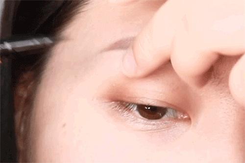 了这个大眼妆，出门被误认为是Lisa