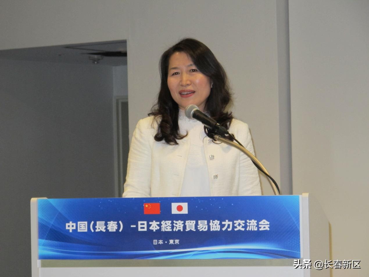 创业故事——海归创业起航绽放巾帼风采记长春斯纳欧软件有限公司董事长柴丽