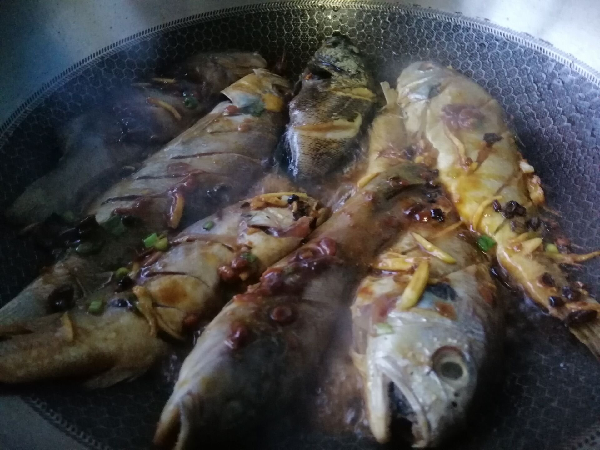 我家吃鱼从来不买,海边姑娘做”鱼“有绝招,吃一次忘不了,香