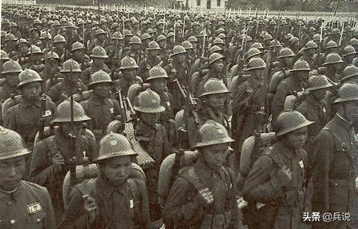 对越战争头盔,对越自卫反击头盔被打穿