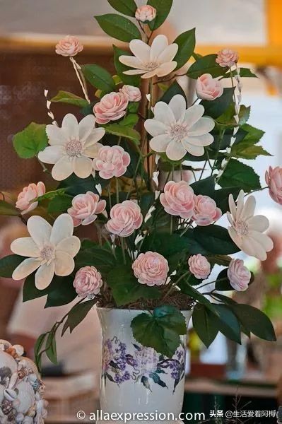 在贝壳里做上好看的装饰,简单的贝壳的工艺品