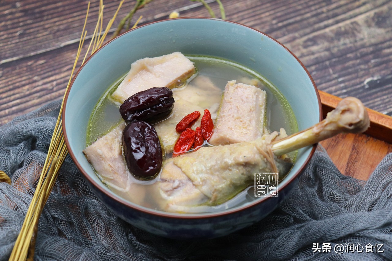 做的鸡汤很油怎么办,做的鸡汤不香