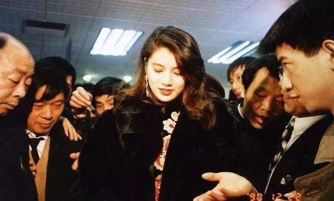 袁咏仪张智霖张靓仪,靓靓袁咏仪绝代双骄