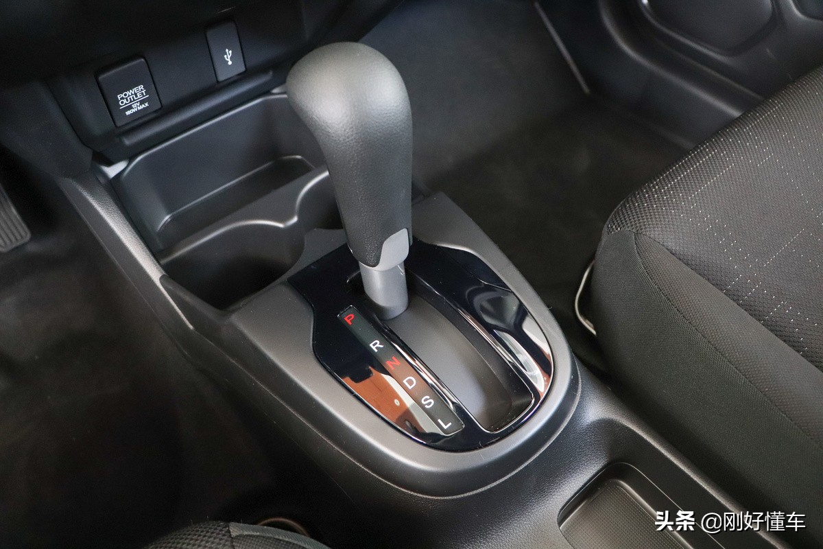 2019款飞度的优点和缺点,本田飞度最新款的配置有哪些亮点