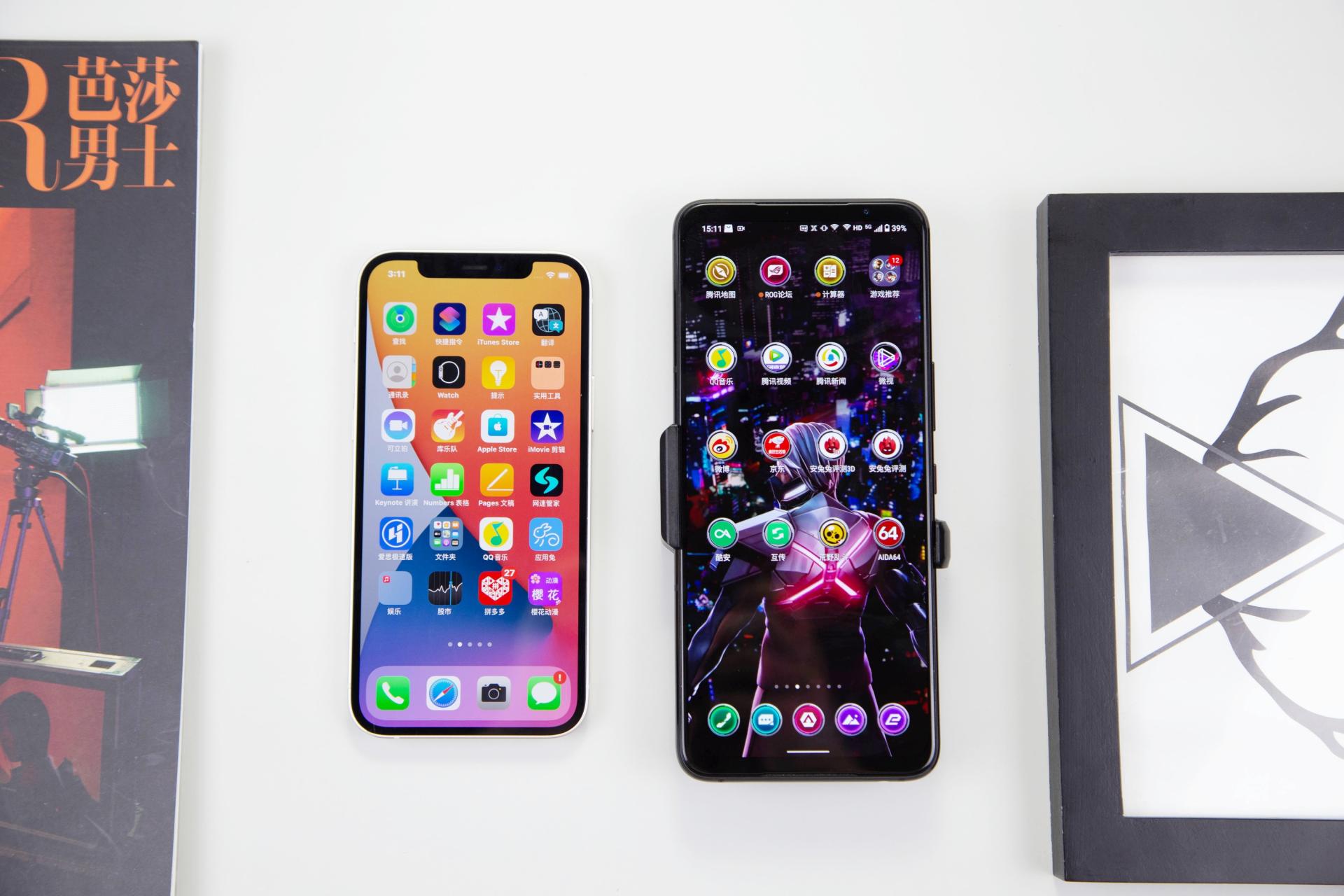 玩游戏的手机rog,玩手游买rog掌机还是手机