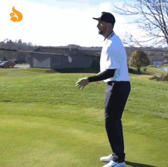 93岁奶奶恶搞27岁孙子一夜爆红！1300万网友实力围观：奶奶太坑了