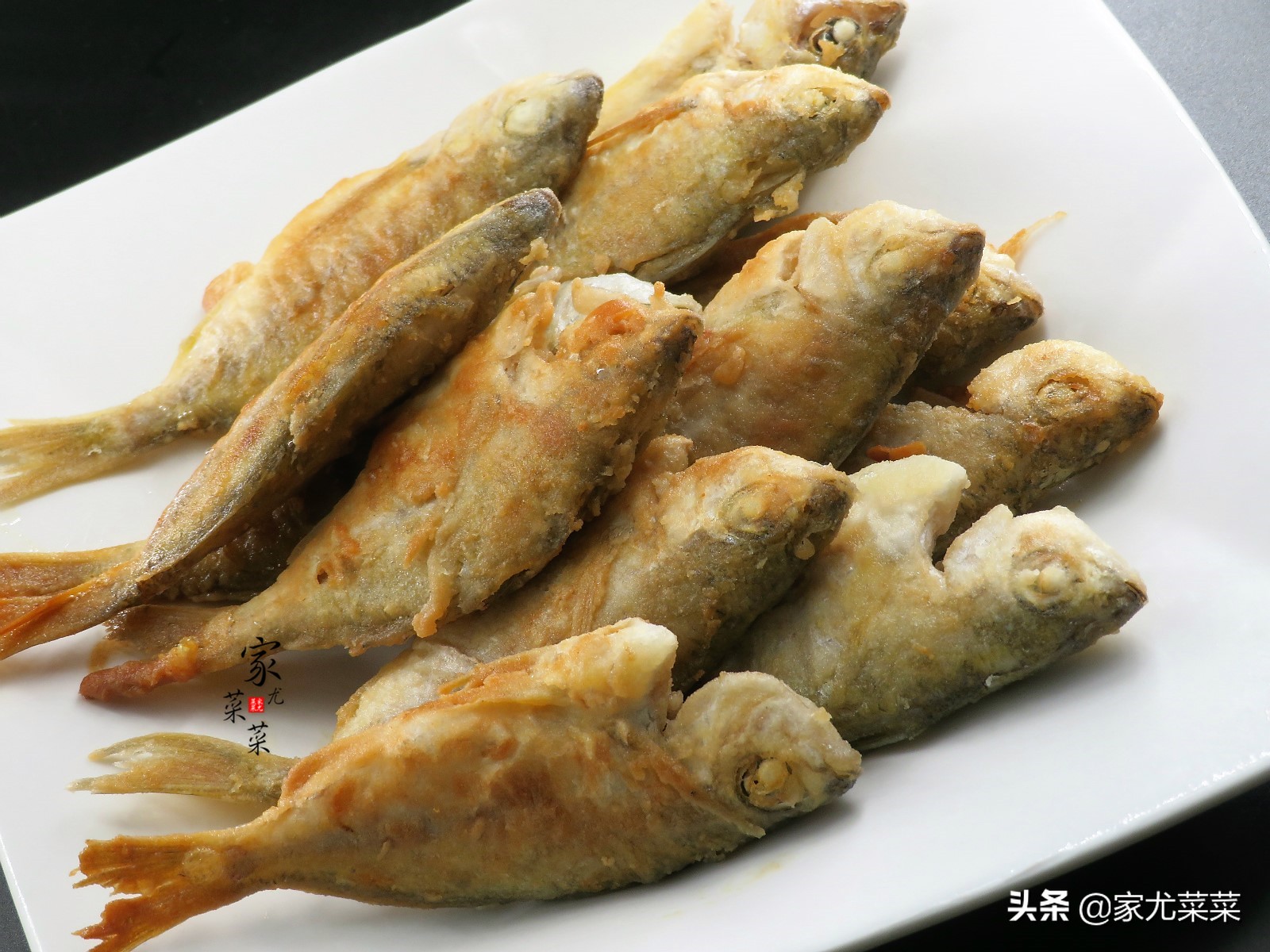 煎鱼不粘锅不破皮的2个技巧,怎样煎鱼不粘锅不破皮用什么办法