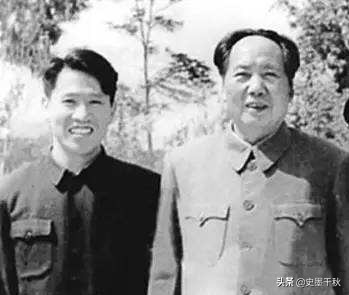 毛主席对警卫员封耀松说：君子动口，小人动手。小封终于成君子了