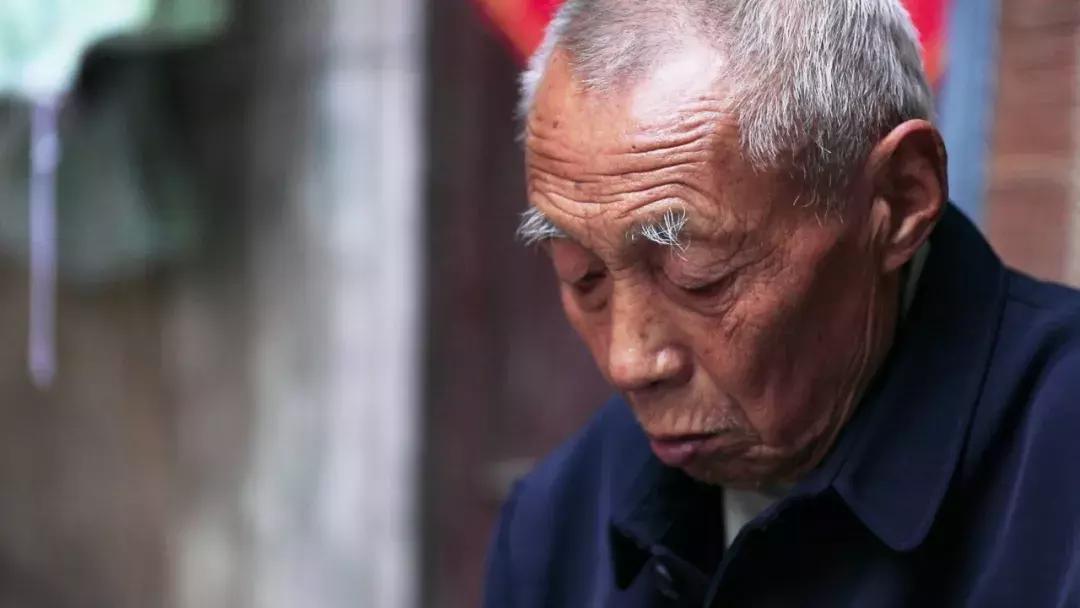 他曾险遭土匪活埋！九旬老兵寻救命恩人