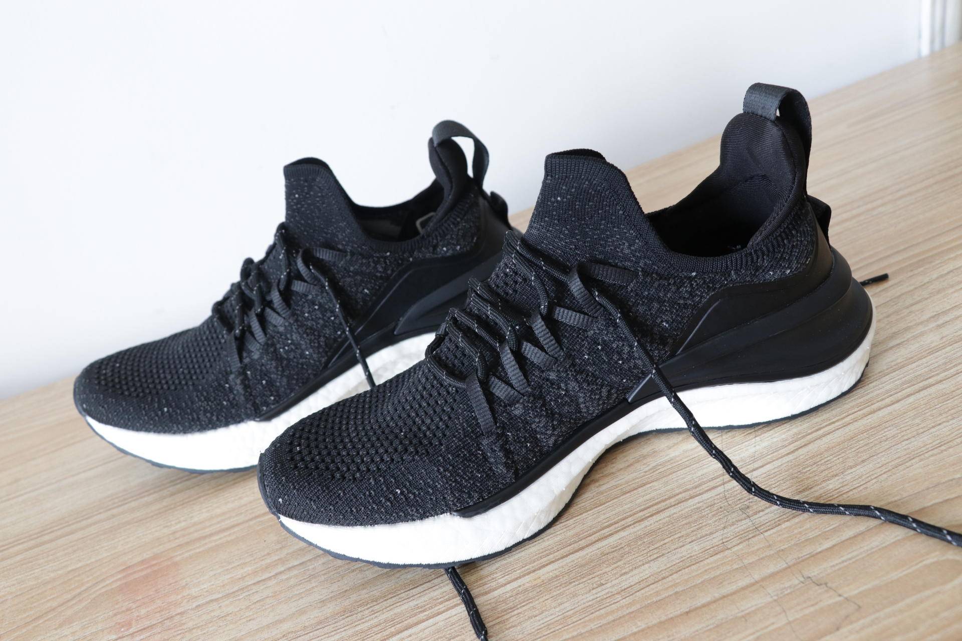 小米球鞋米家运动鞋,小米米家运动鞋三代和四代哪个好