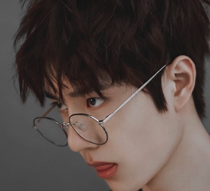 王一博有什么吸引人的,别人眼中的王一博是什么样的