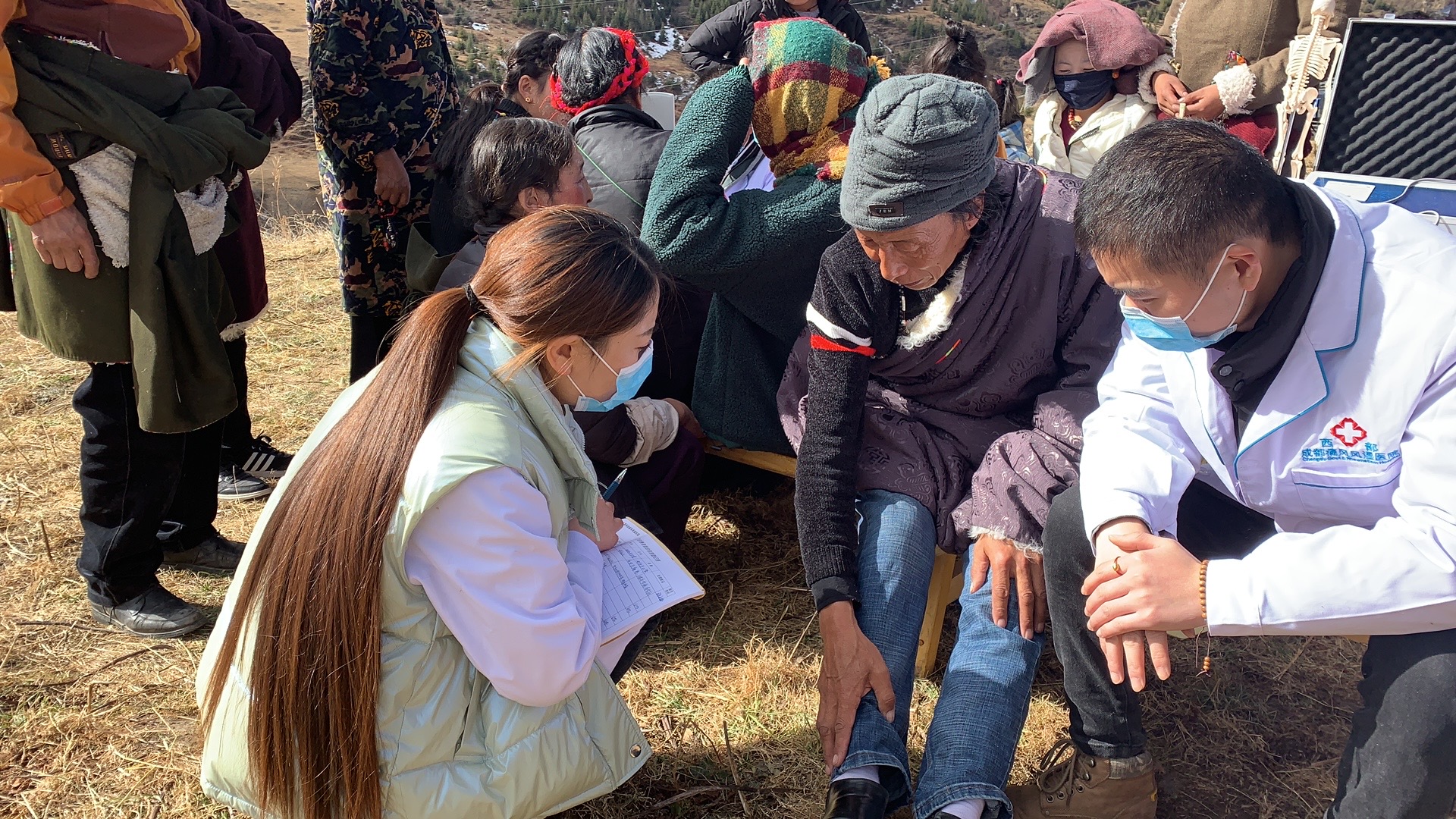 闈掑北缁挎按鎵嶆槸鍋ュ悍闀垮鏍规湰淇濊瘉,闈掑北缁挎按涓嶅骞冲钩瀹夊畨