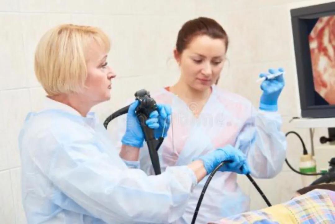 宝宝误服烧碱，错误做法导致二次伤害！