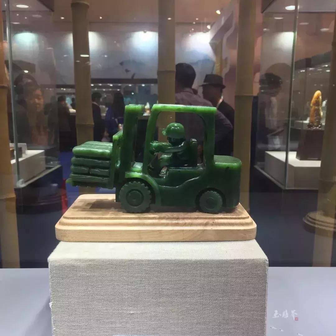 十三届子冈杯玉雕,子冈杯玉雕作品展现场