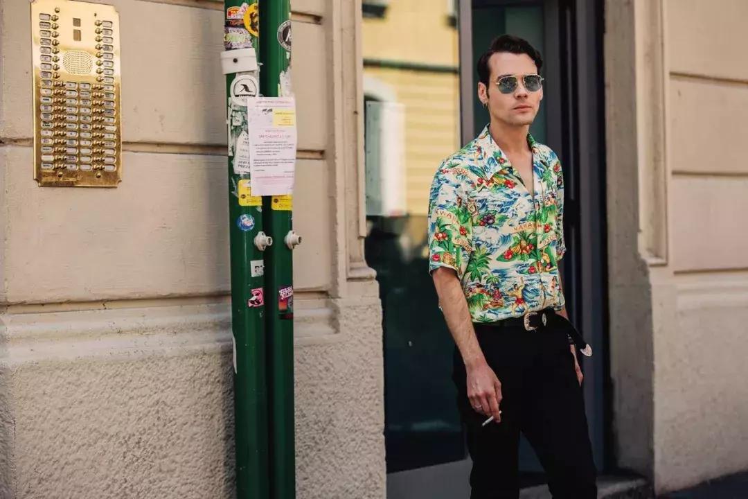 一根腰带穿衣搭配图,一条细细的腰带