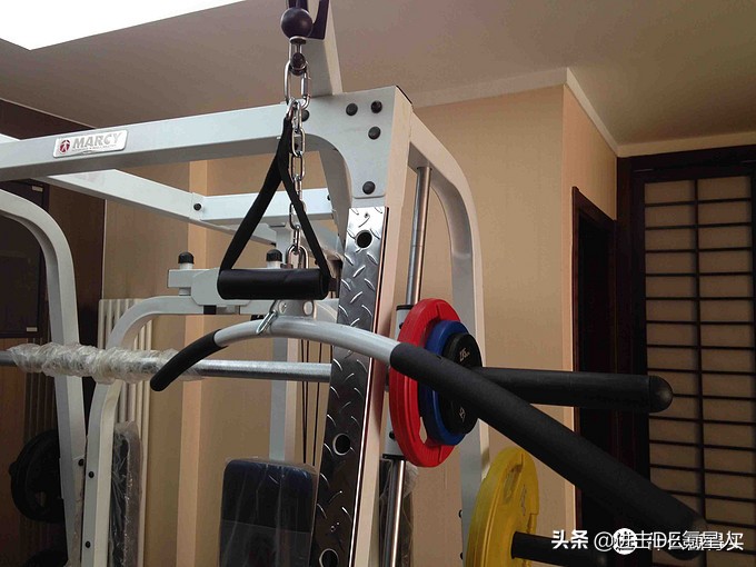 家庭健身训练计划及器材清单,最有效家庭健身动作