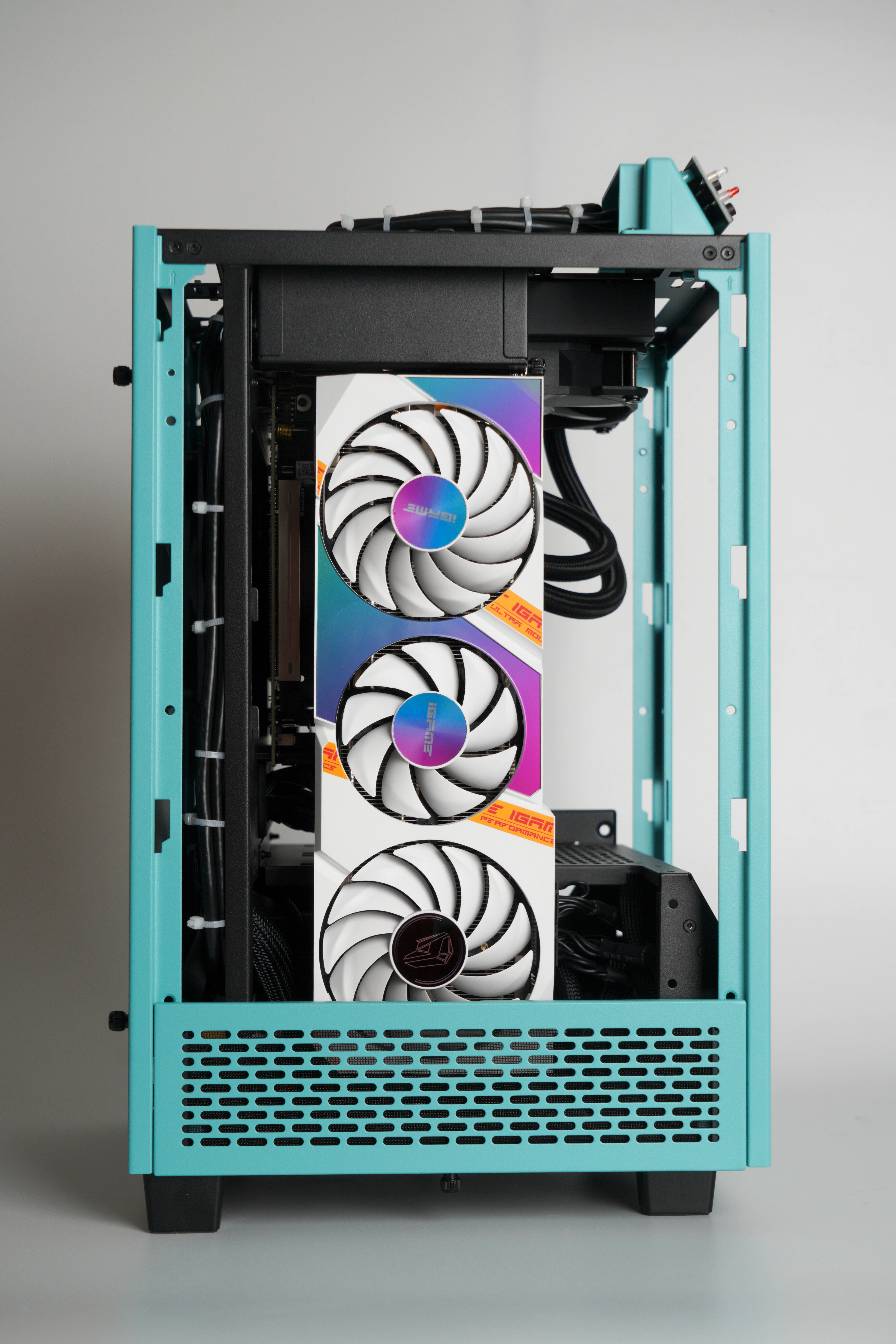 i511400f加rtx3070ti游戏性能,3070ti搭配13700k吃鸡实测