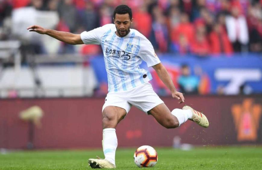 锋线主力缺阵让富力联赛举步维艰！球迷期待他早日王者归来