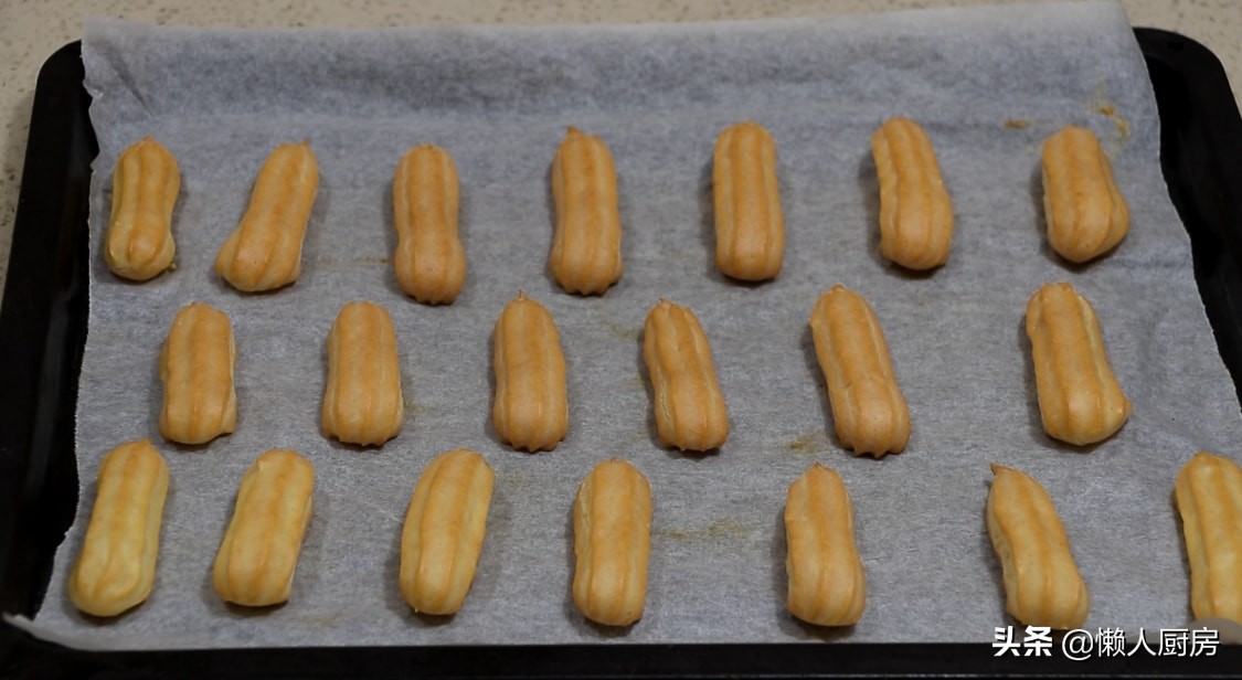 不用和面就可以吃到酥脆的小油条,外国人吃中国的油条配豆浆