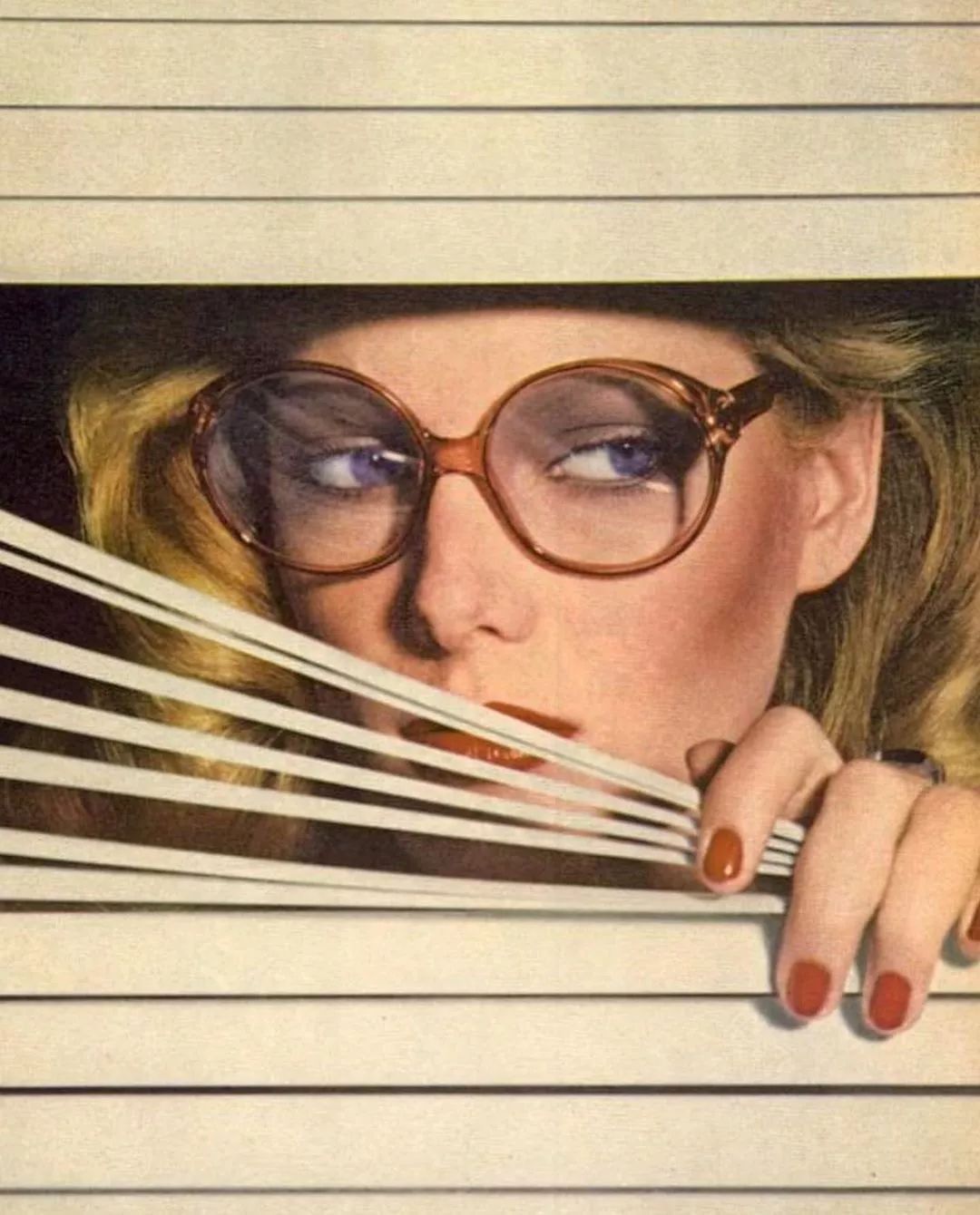 女人为什么总是爱买衣服,爱买衣服的女人有多好配音