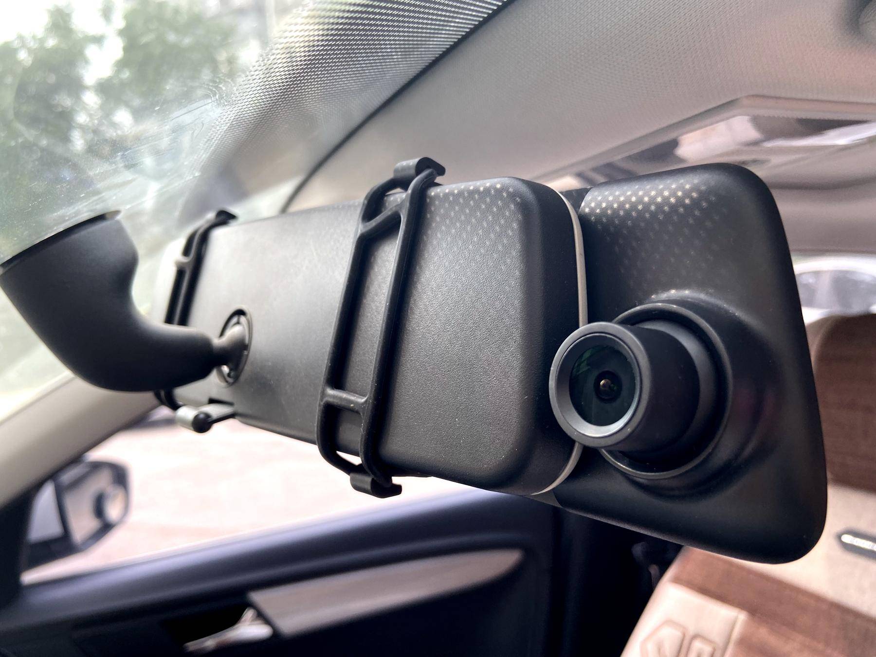 安装后视镜标准化操作,加装流媒体后视镜的安装操作方法