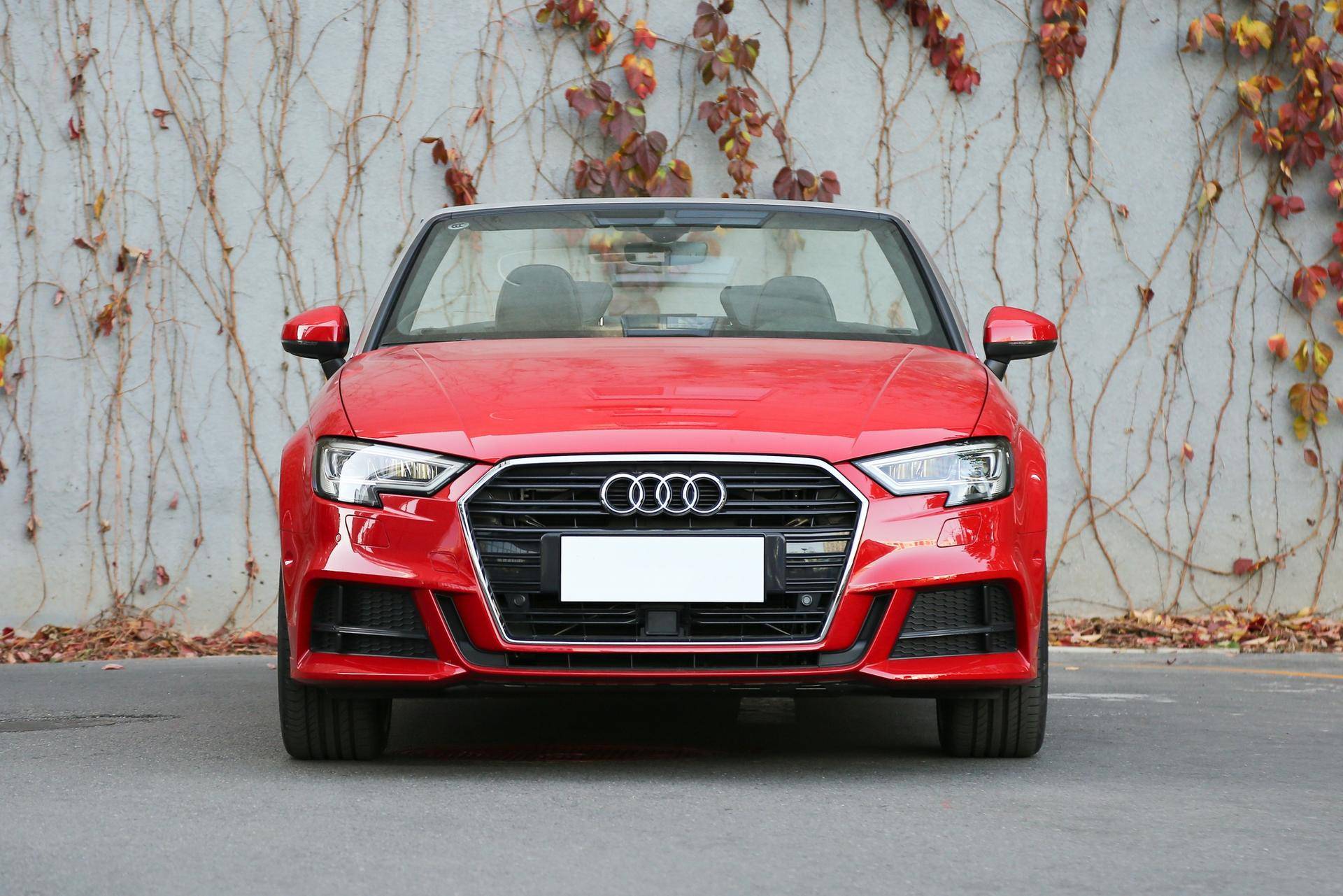 30万预算奔驰宝马奥迪谁更有面子,28万到32万选择宝马和奥迪的车型