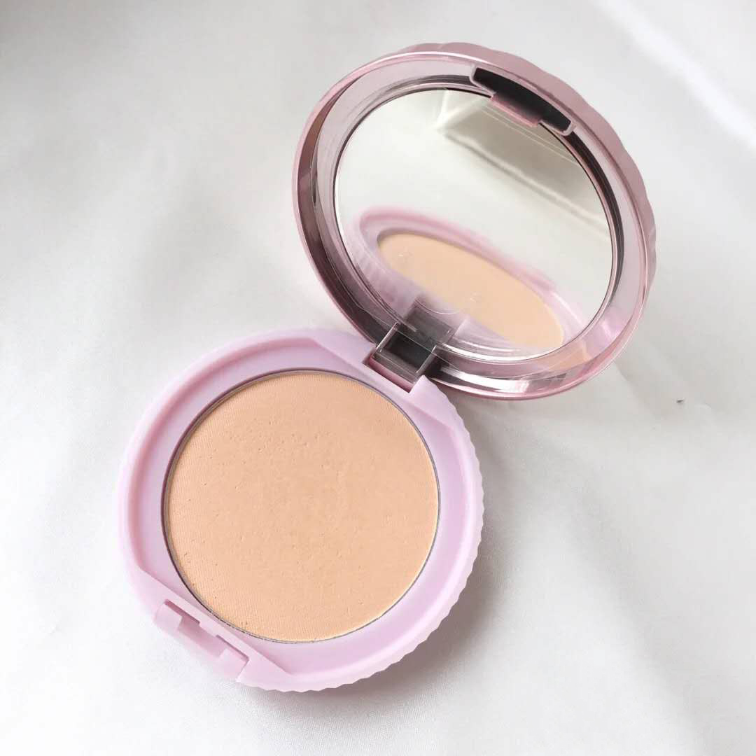 散粉定妆粉十大排名平价混油皮 (夏天油皮的平价控油持久粉饼散粉)