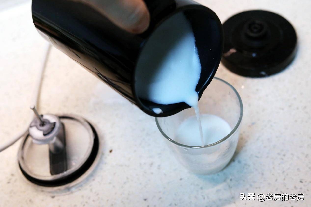 在家喝卡布奇诺,你需要一台什么样的咖啡奶泡机?