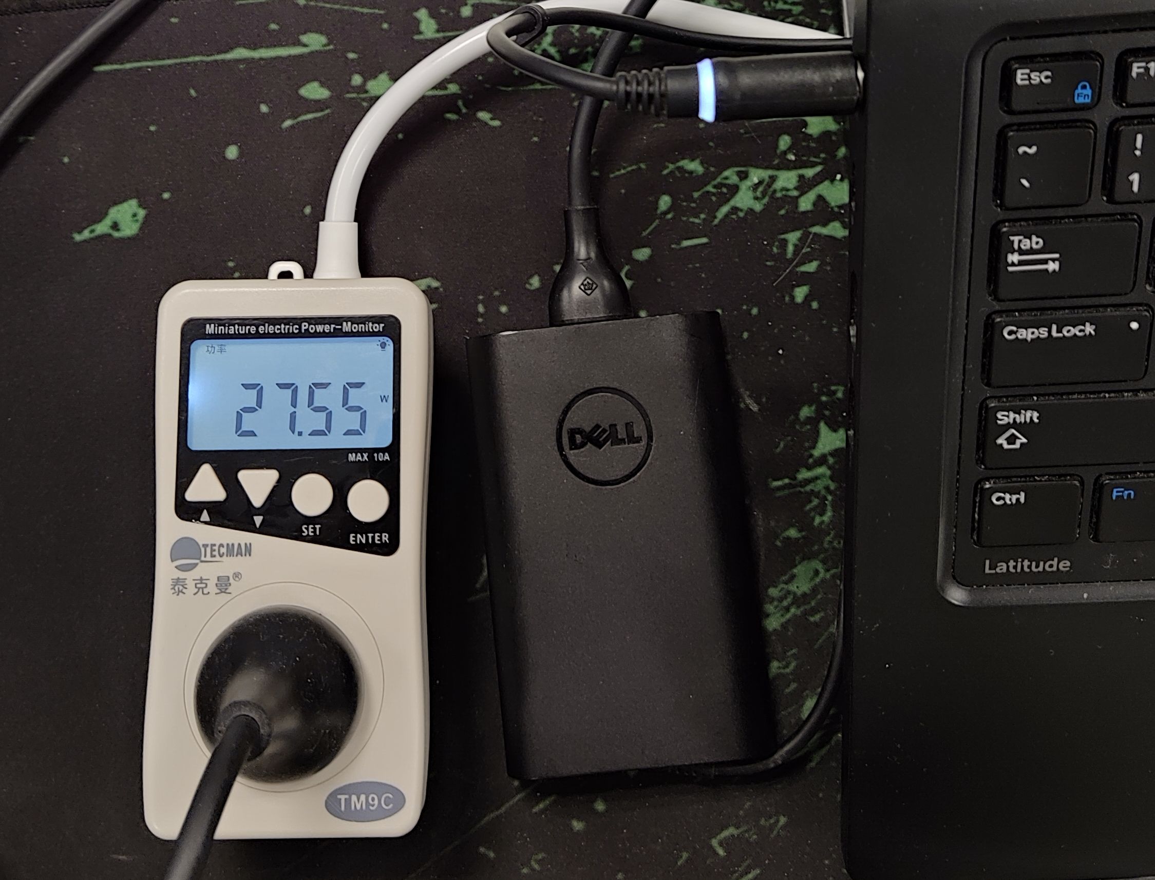 摩米士100w氮化镓和绿联100w氮化镓,momax摩米士65w氮化镓无线充电宝