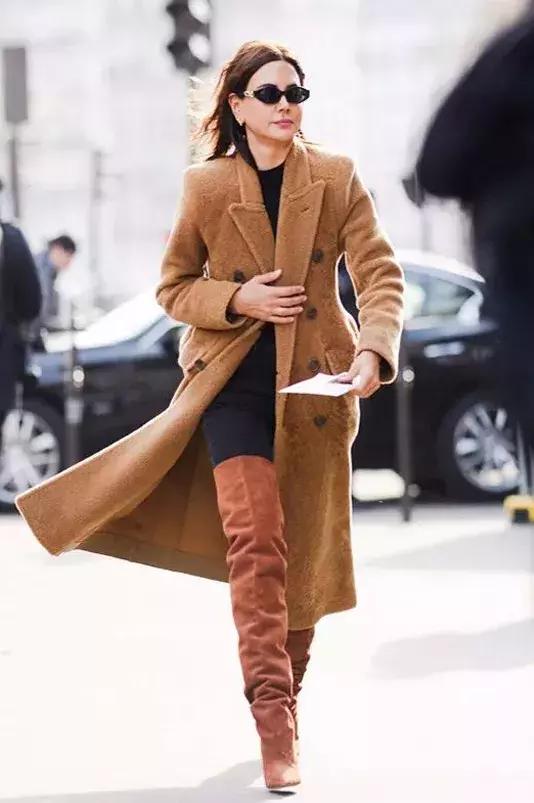 今年秋冬最惊艳的配色,惊艳到炸裂的配色