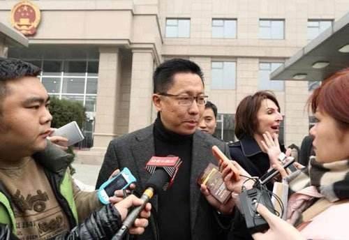 “疯狂英语”李阳，曾扬言让3亿人说流利英语，现状如何？